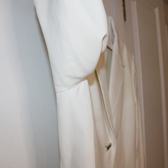 SALVATORE FERRAGAMO Off-White Cotton Notched Lapel Blazer | US 10 - Picture 6 of 9